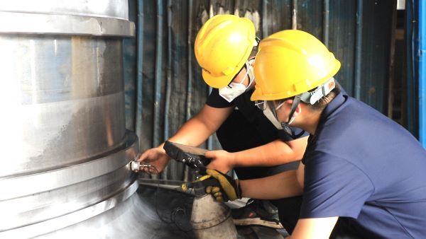 大型鑄鋼廠超聲波探傷現場情況如何？